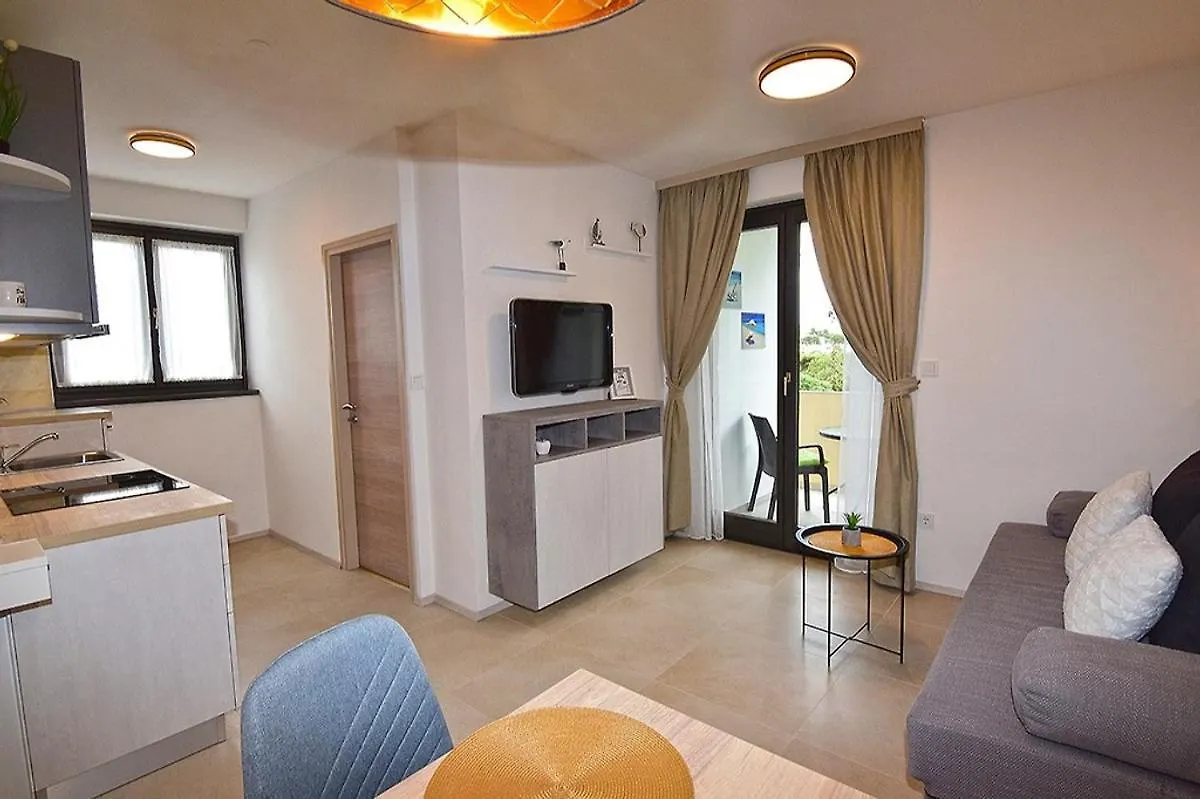 Sole Pula Apartman-Near Beach Appartement